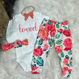 Newborn Girl Coming Home Outfit, baby girl take home outfit, newborn/Premie outfit, baby organic clothing,newborn photography, Premie girl
