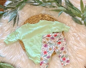 Organic Baby Girl Outfit/newborn girl/baby girl floral outfit/toddler girl outfit/Floral sweater romper & delicate floral joggers/baby gift