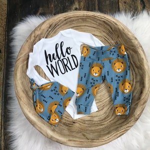 Newborn Coming Home Outfit/Hello World/Newborn Boy Outfit/Modern Baby Outfit/Baby Boy/Baby Lion/Baby personalized/Premie Baby