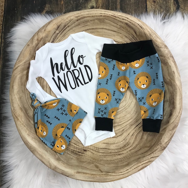 Newborn Coming Home Outfit/Hello World/Newborn Boy Outfit/Modern Baby Outfit/Baby Boy/Baby Lion/Baby personalized/Baby Shower/Premie Baby