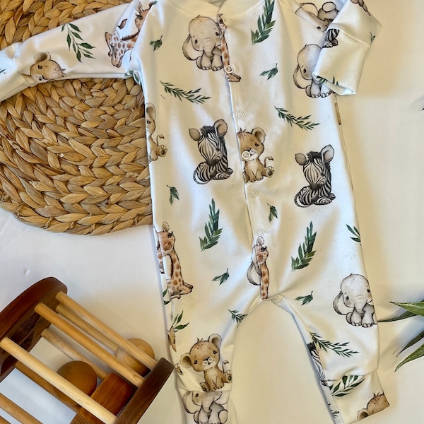 New Baby Outfit/Gender Neutral Baby/ Baby sleeper/Baby Gift/Baby Romper/Baby Boy Girl Gift/safari Animals Print/baby animals romper