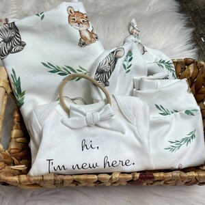 Gender Neutral Baby Gift/Newborn Baby Gift/Baby Animals/baby clothes/baby boy/baby girl/baby shower/baby swaddle/Premie baby
