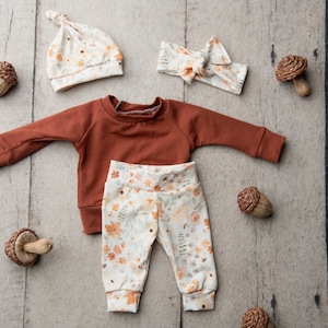 Organic Baby Girl Outfit/newborn girl/baby girl boho outfit/toddler girl outfit/floral leggings/copper raglan/fall girl clothes/Baby Gift