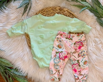 Organic Baby Girl Outfit/newborn girl/baby girl floral outfit/toddler girl outfit/Floral sweater romper & delicate floral joggers/baby gift