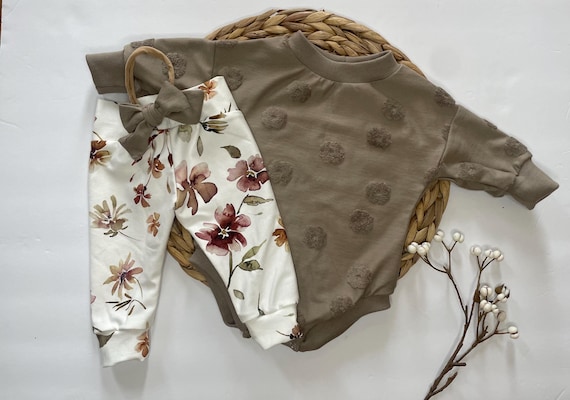 Organic Baby Girl Outfit/newborn girl/baby girl floral outfit/toddler girl outfit/Floral sweater romper & delicate floral joggers/baby gift