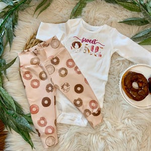 Organic doughnut leggings/girl doughnut leggings/girl birthday: sweet one doughnut clothes/toddler girl clothes/doughnut birthday