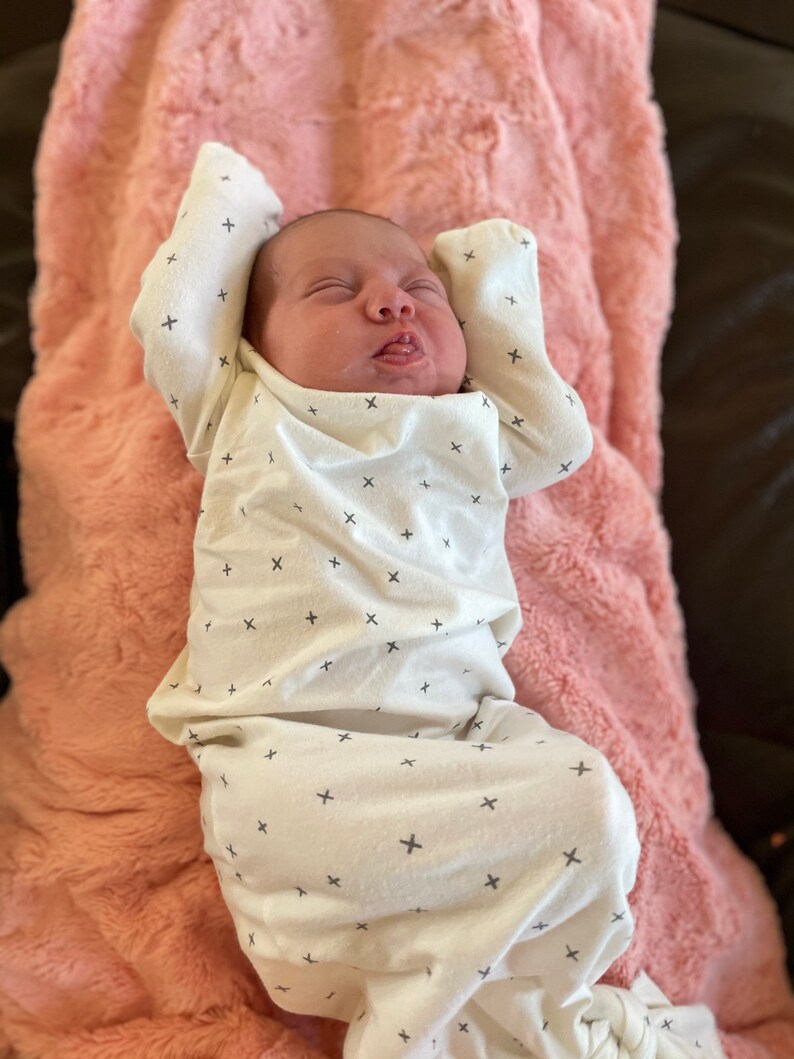 Newborn Unisex Coming Home Outfit Gender Neutral Baby Outfit Etsy