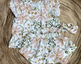 Baby girl summer outfit/baby summer clothes/toddler girl summer outfit/summer flutter sleeve & shorts/ baby summer clothes/girl coming home