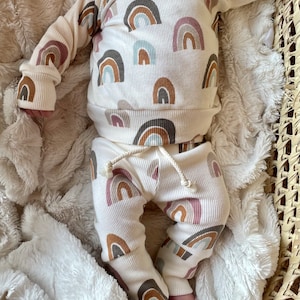 Neutral Baby Coming Home Outfit/Organic baby clothes/Rainbow Baby Outfit/baby girl/baby boyBaby Gift/Hospital Gift