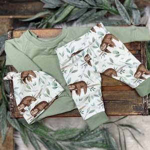 Gender Neutral coming home outfit/organic baby clothing/baby animal clothing/baby sloth/baby clothing/Premie Baby/Baby Shower Gift