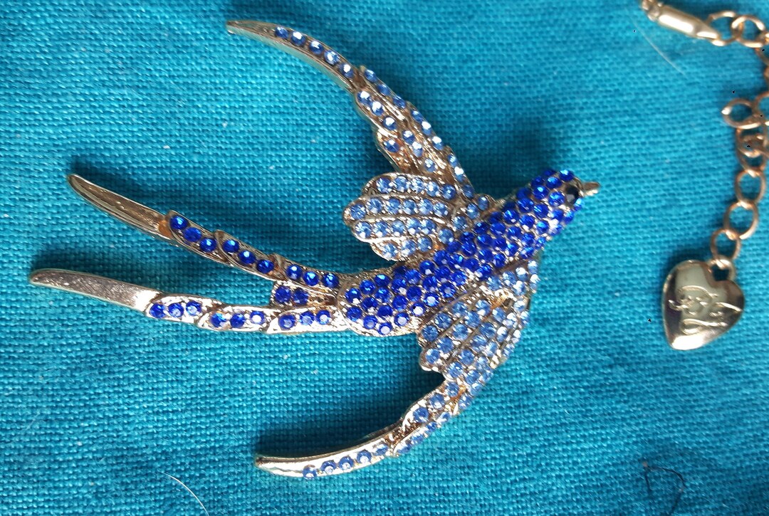 Betsey johnson hotsell bird earrings