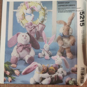 McCall&#39;s 5215 Easter Bunny Faux Fur Rabbit Stuffed Animals Toy Craft and Wreath Vintage Sewing Pattern 1990s 90s UNCUT