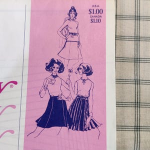 Stretch & Sew 425 Knit Gored Skirt in Three Styles Including Pleated Vintage Sewing Pattern 70s 1970s Size 30-46&quot; Hip UNCUT