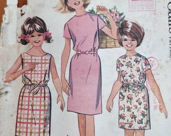 McCall's 6829 Child's Summer Dress Slim Easy to Sew Vintage Sewing Pattern 1960s 60s Size 10