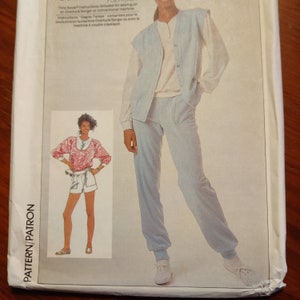 Simplicity 7851 Knit Sweatpants Shorts Sweatshirt & Vest Sweats Loungewear Casual Vintage Sewing Pattern 1980s 80s Size O (12 14 16) UNCUT
