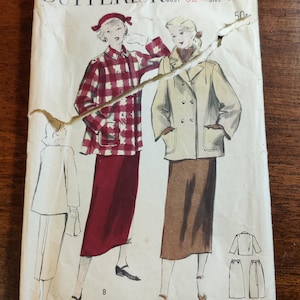 Butterick 4985 Teen's Double Breasted Barn Coat Jacket and Straight Skirt Vintage Fashion Sewing Pattern 1970s 70s Size 14 Junior