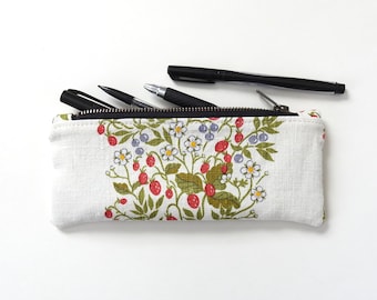Estuche para lápices con diseño de fresa, con cremallera, de tela de lino vintage.