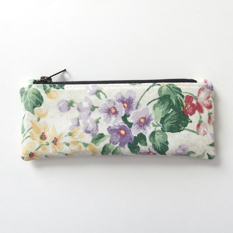 Canvas Floral Pencil Case, Zipper Pouch, Vintage Fabric image 2