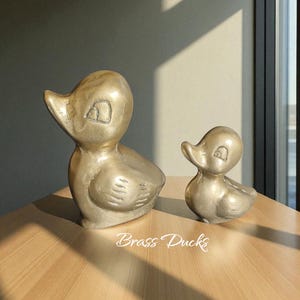 solid brass ducks mama and baby, brass duck figurines, 1970&#39;s