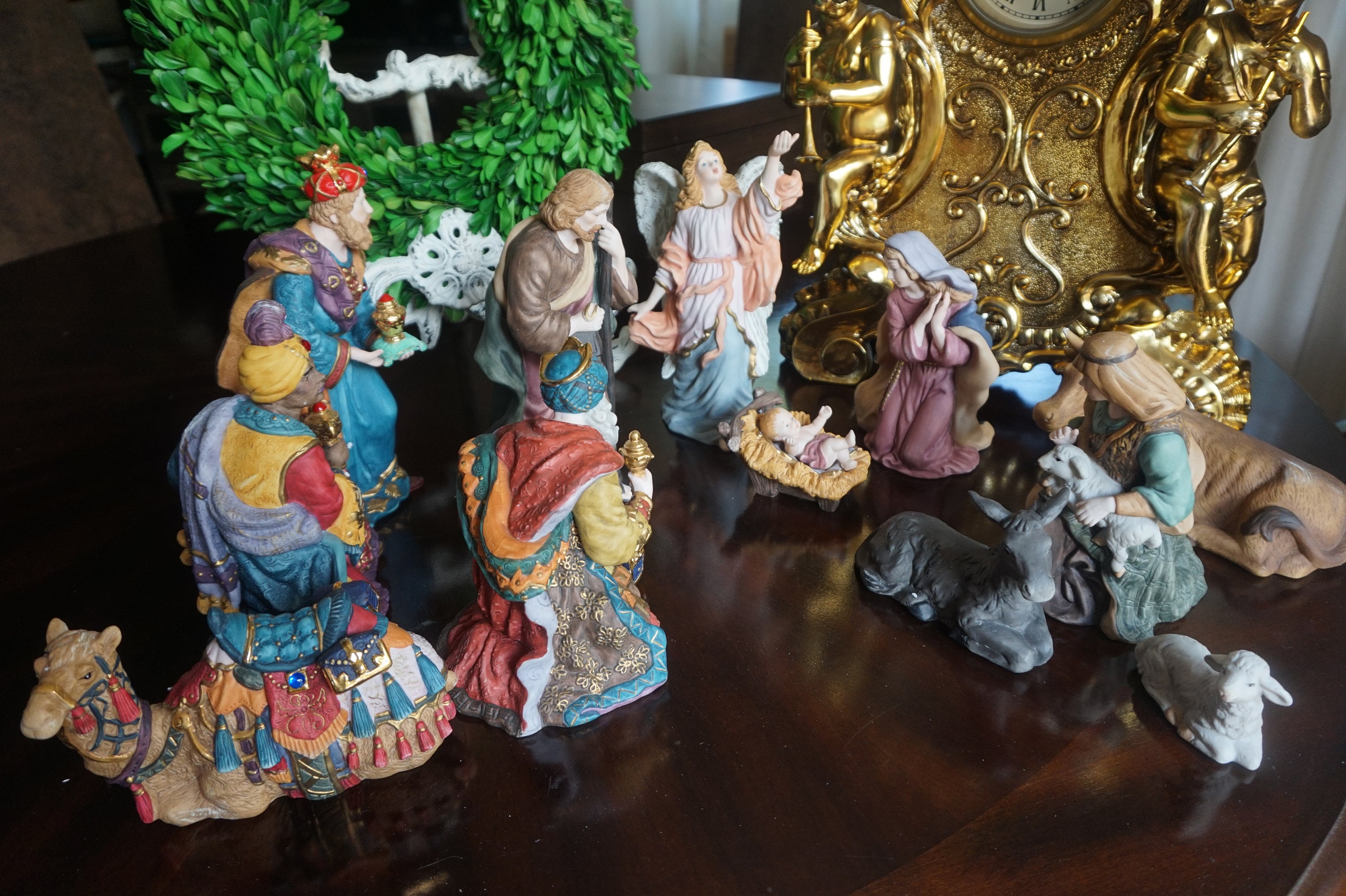 Costco Nativity Set - 3yaxl5y
