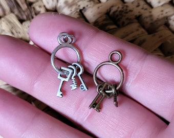 Tiny 3 keys on ring charm - 2pc