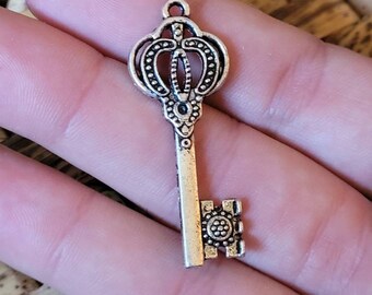 Victorian key pendant - 2pc