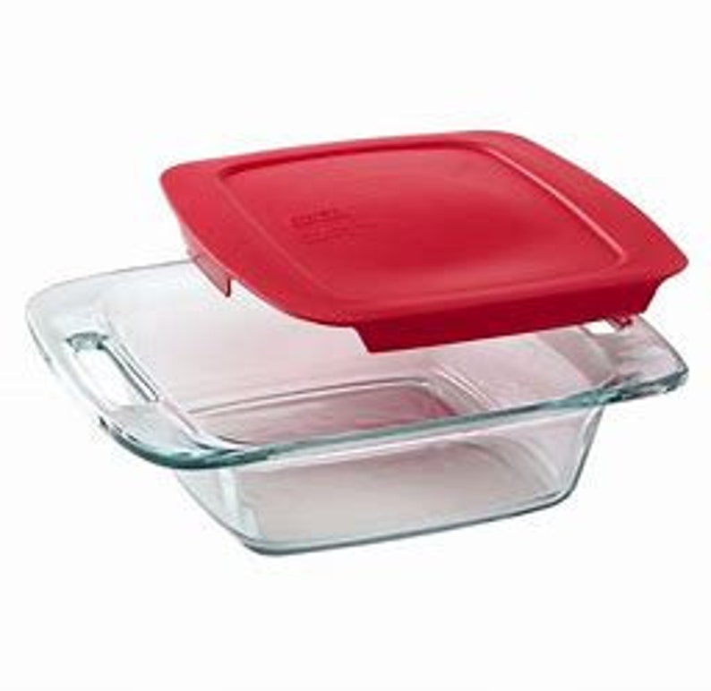 Etched Pyrex Glassware, Kansas City Chiefs, Kickasserole Pyrex Dish with Red Lid, Football Game Day Casserole Dish - P16