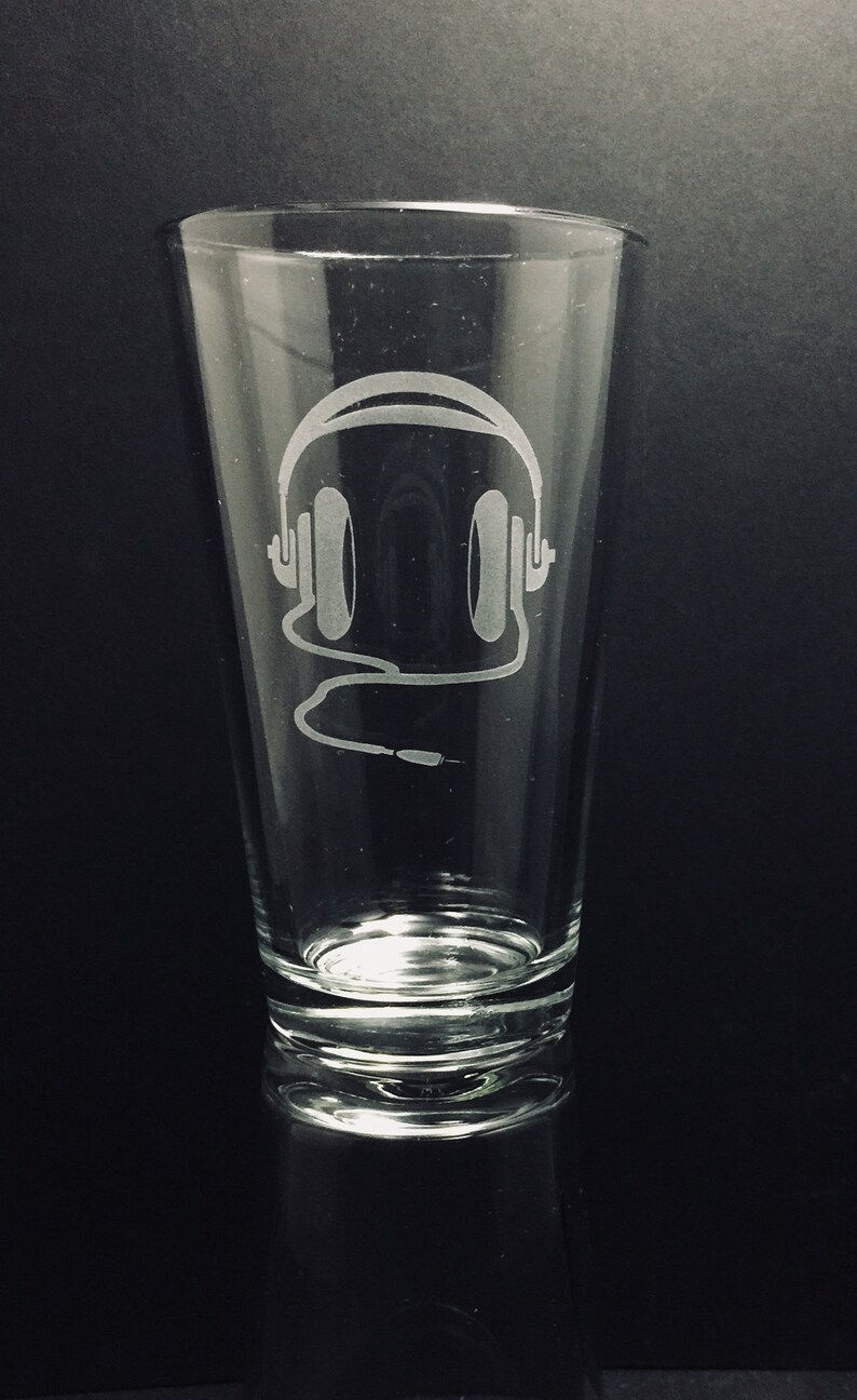 Etched Glassware, DJ Headphones Pint Glass, Etched Headphones, Music Lover, Engraved Glass, DJ Gift, Music Gift, Friend Gift image 5