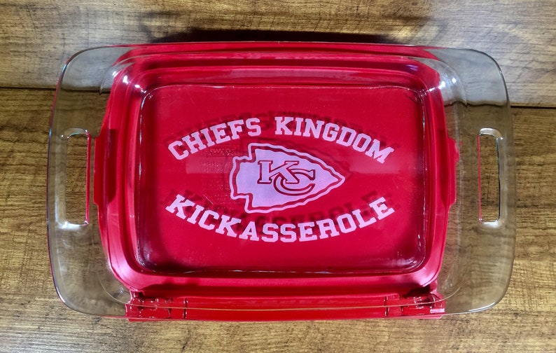 Etched Pyrex Glassware, Kansas City Chiefs, Kickasserole Pyrex Dish with Red Lid, Football Game Day Casserole Dish - P16