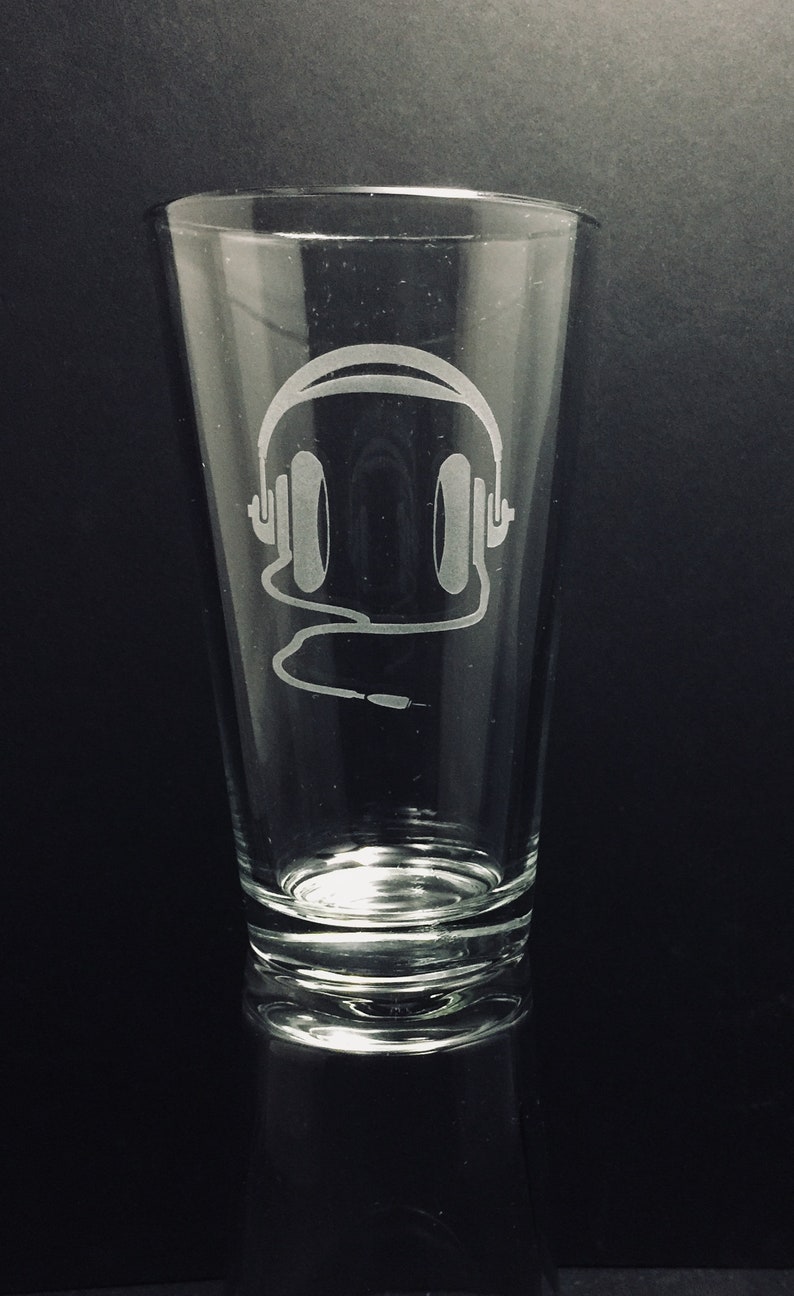 Etched Glassware, DJ Headphones Pint Glass, Etched Headphones, Music Lover, Engraved Glass, DJ Gift, Music Gift, Friend Gift image 6