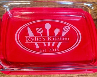 Personalized Holiday Gifts, Custom Personalized Casserole Dish, Pyrex Baking Dish, Glass Etched Kitchen, Home Gifts, Christmas Gift - P12