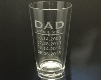 Father's Day Gift, Etched Glassware, Dad Gift, personalized gifts, dad gifts, gifts for dad, New Dad,  dad beer glasses, dad pint glass