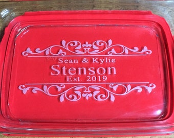 Personalized Casserole Dish Pyrex Baking Dish with Lid, Engraved Name Christmas Gifts, Wedding Gift, Bridal Shower - P5