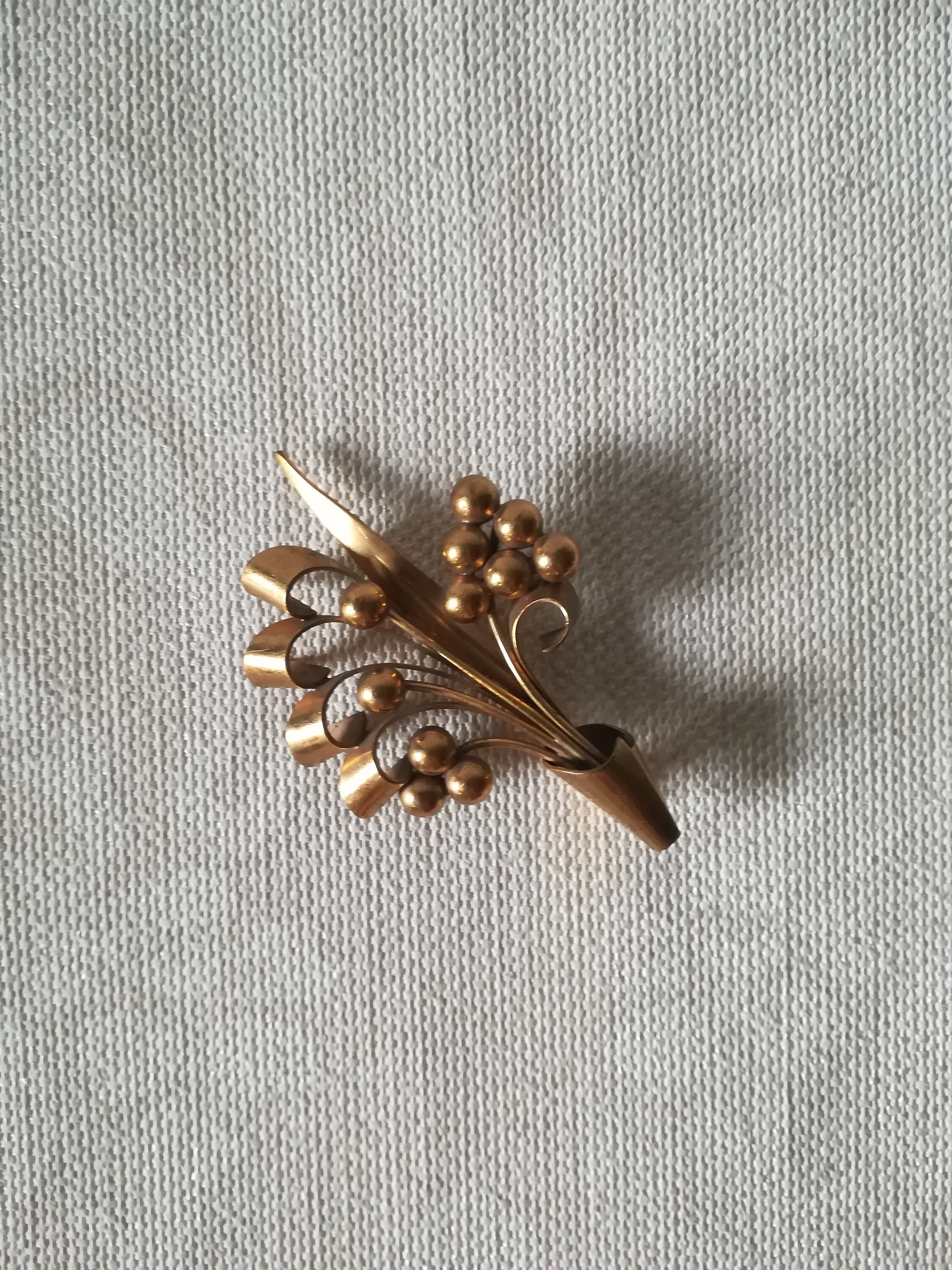 Broche Vintage Années 1940 En Laiton Doré - Authentique - Très Bon état