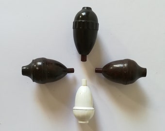 Français 2 X Vintage Bakelite Push button light switch, Art Déco