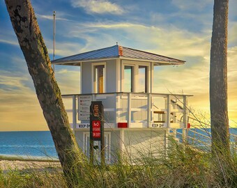 Lifeguard station  at beach at Fred Howard Park, Tarpon Springs, Florida