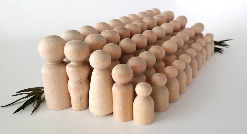 50 Wooden Peg Dolls / 10 Families of 5 / Peg People / Waldorf / Unfinished Maple Ready to Paint / Ten Families of Five 