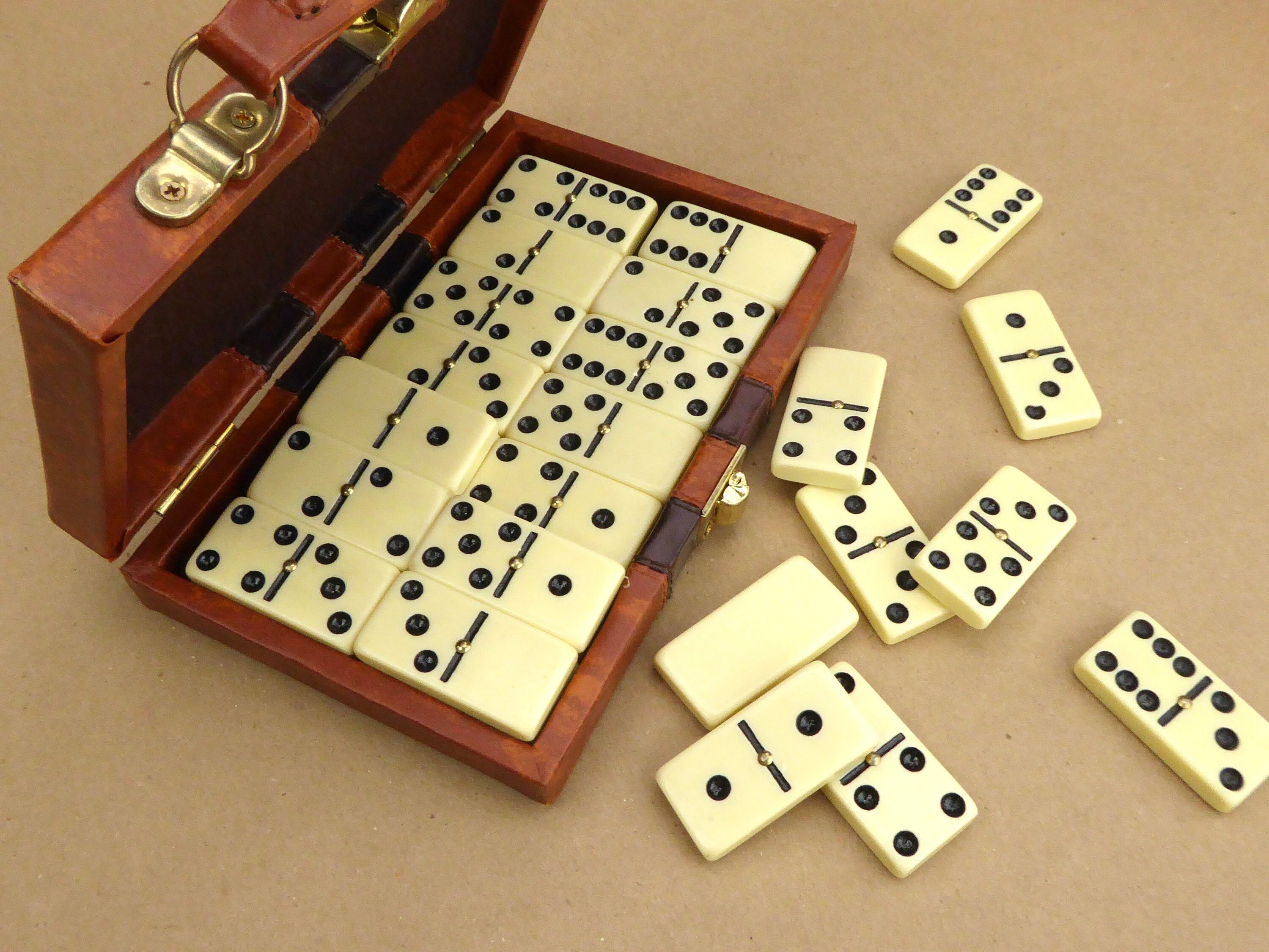 Vintage Double 6 Spinner Dominoes Complete Set of 28 Ivory Color