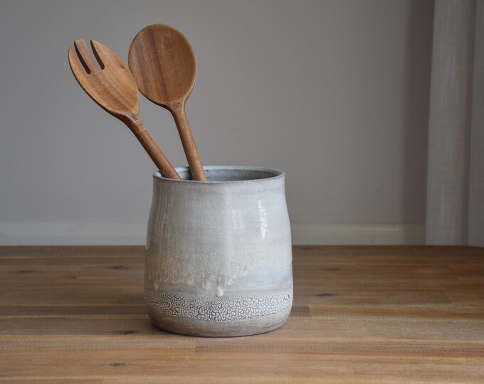 Utensil Holder (UT2)
