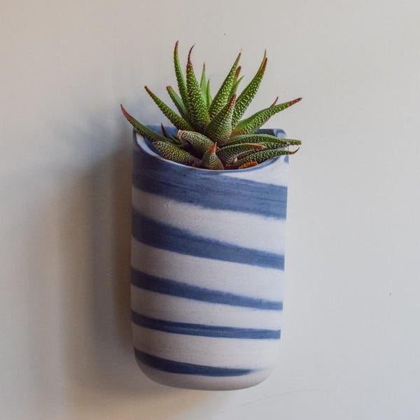 Wall Planter, Succulent Wall Planter, Succulent Planter, Ceramic Planter, Indoor planter, Outdoor Planter, DIY, agate, marbled, no plant,WP8