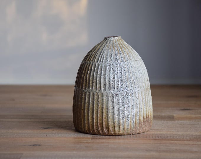 Bud Vase, aged (V41)