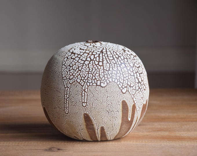 Sphere 'Salt Crust' (V12)