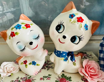 Vintage Sad Eyes Cat Figurine Big Eye Kitty Ceramic Sculpture 70s