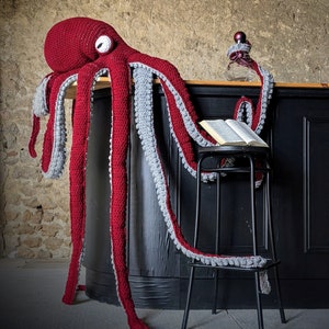 Patron crochet de Philibert le poulpe géant en anglais et en français, kraken, Cthulhu, octopus, crochet, peluche géante, monstre, image 7