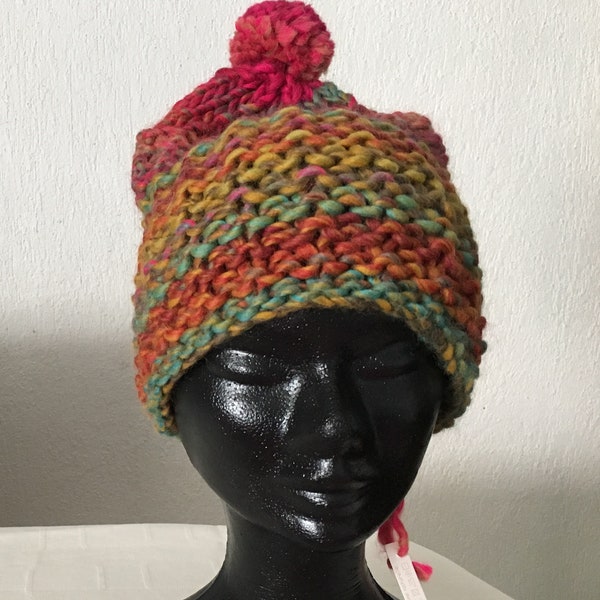 Bonnet femme fille pure laine à pompon multicolore