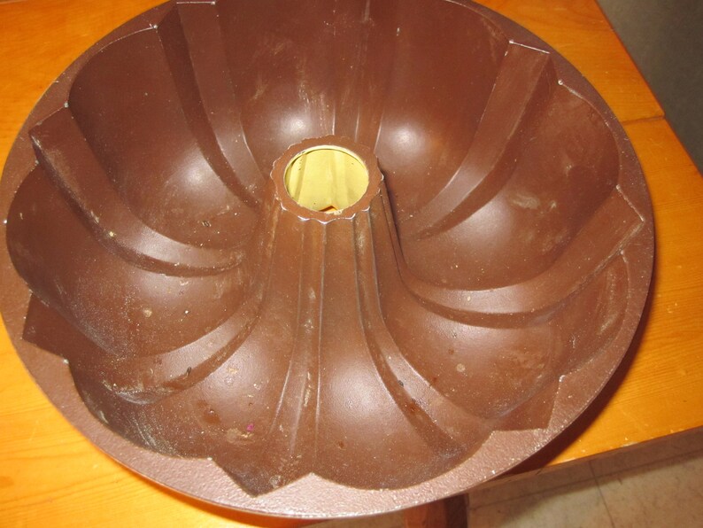 Vtg heavy cast ALuminum harvest gold chilton 10.5 cup bundt pan awesome good shape rare chilton