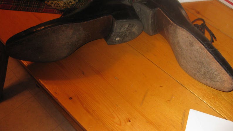 Vtg 60s Imperial Florsheim pointed toe Croc trim black dress shoes leather soles 8 D awesome Ratpack shoes