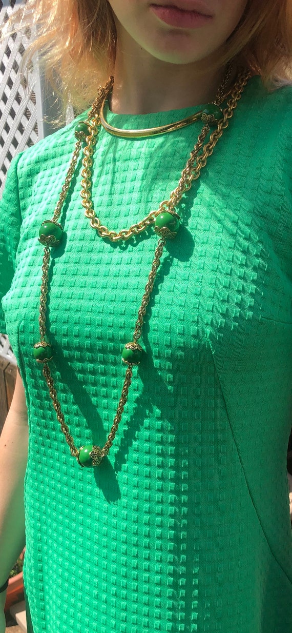 Vintage 1970s Signed MONET Necklace Green & Gold T