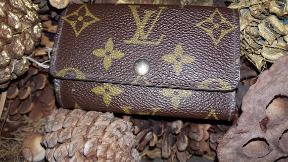 lv key case