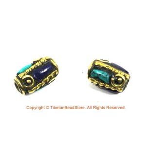 2 CUENTAS de lapista tibetano, turquesa, cuentas de tubo con incrustación de latón - Cuentas tribales de cuentas tibetanas - Cuentas de incrustación de tubo hechas a mano de 8 mm x 12 mm - B3455-2